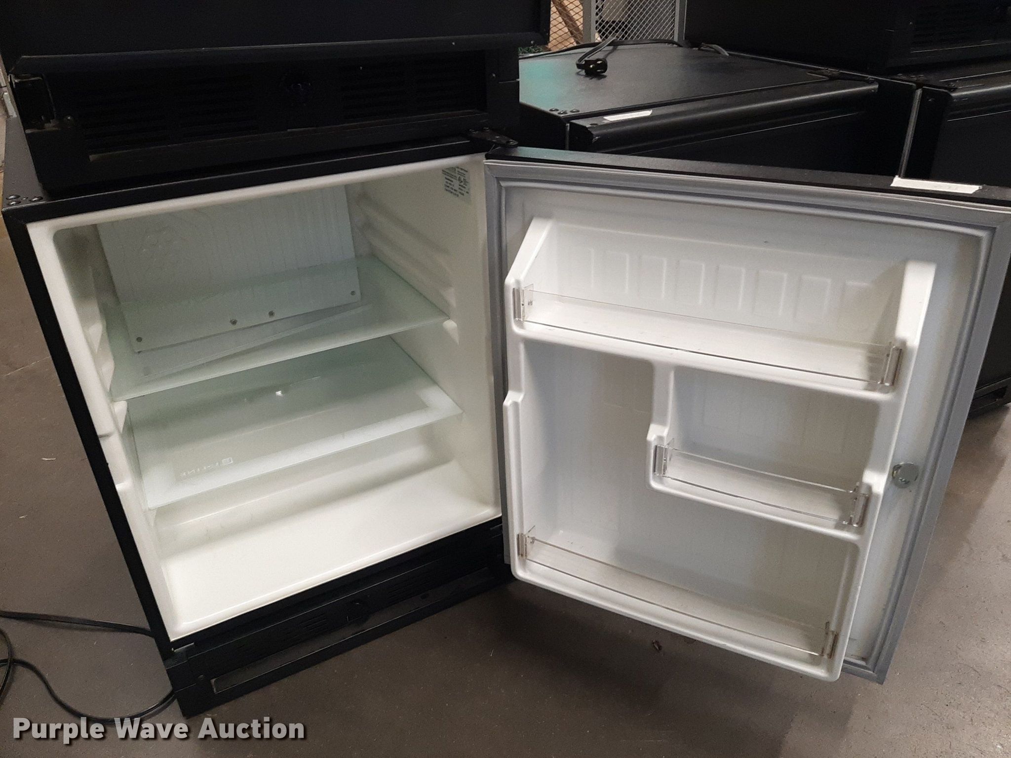 (9) Uline ULN29RB13 mini refrigerators in Wichita, KS Item LX9793