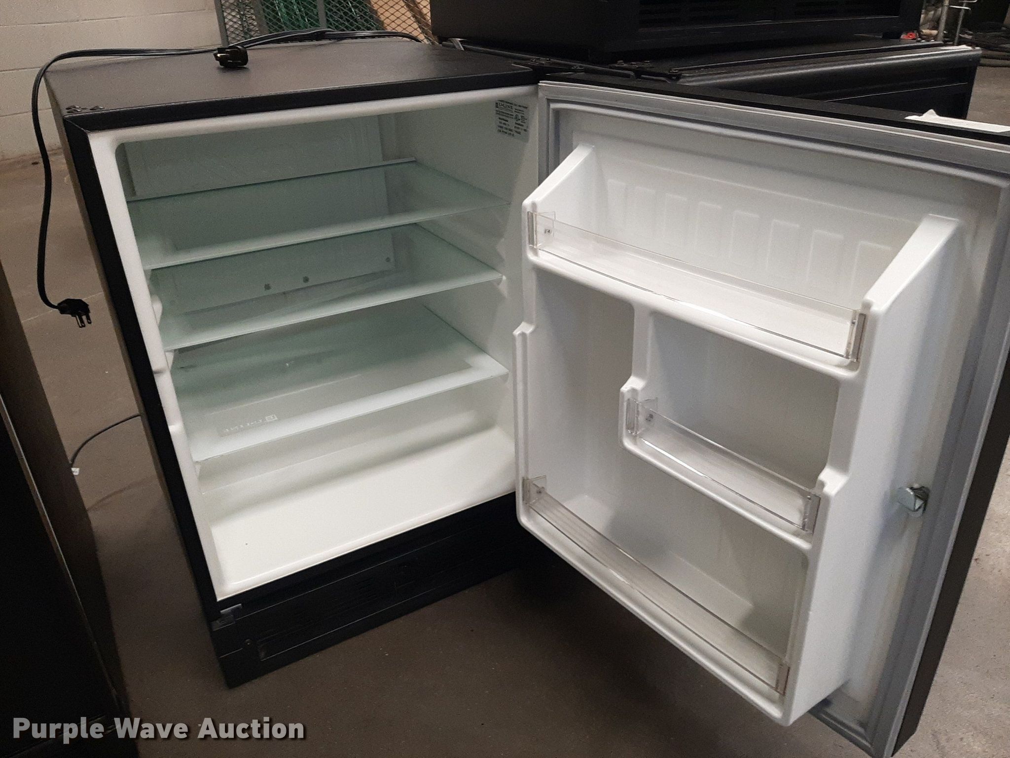 (9) Uline ULN29RB13 mini refrigerators in Wichita, KS Item LX9793