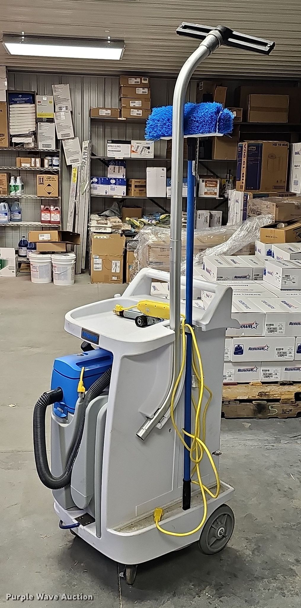 Ecolab Cleaning Caddy cleaning station in Shenandoah, IA Item MH9467