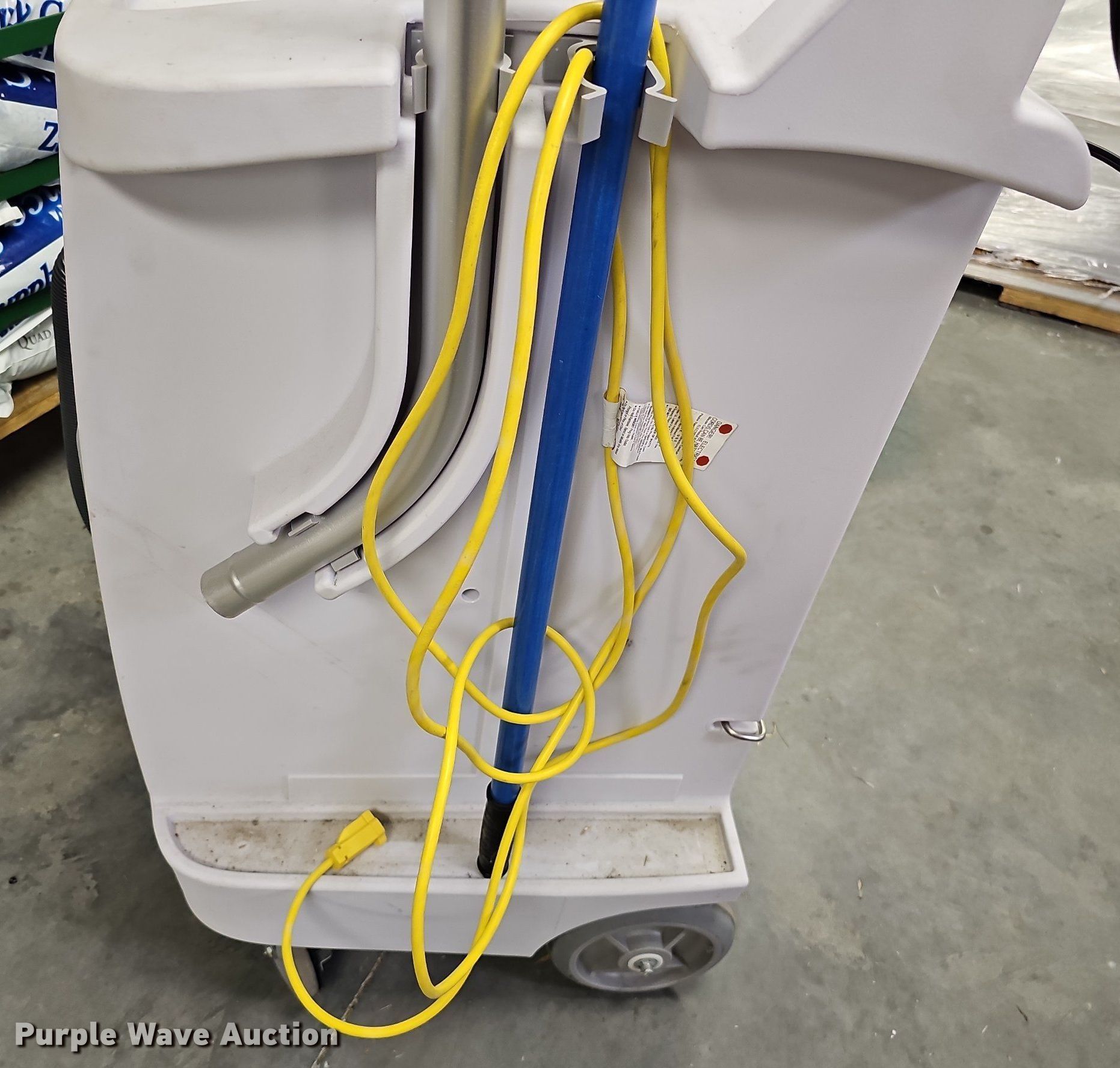 Ecolab Cleaning Caddy cleaning station in Shenandoah, IA Item MH9467