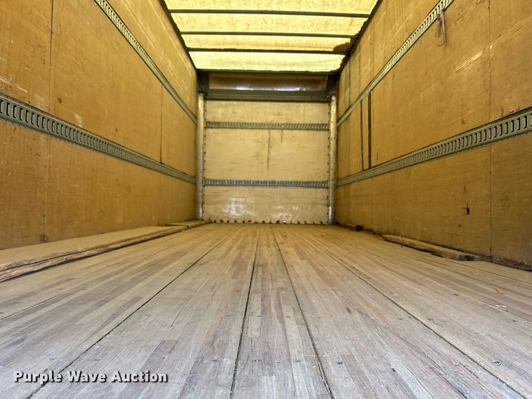 image for item DJ6336 2016 Peterbilt 330  box truck