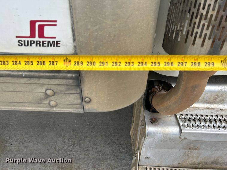 image for item DJ6336 2016 Peterbilt 330  box truck