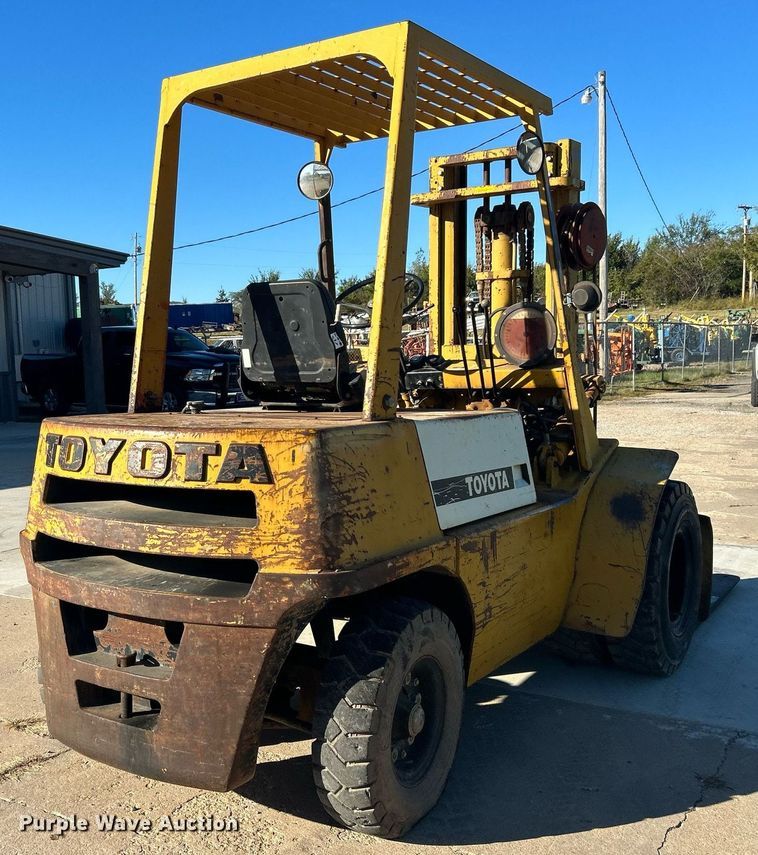 image for item DJ6354 Toyota 2FG35  forklift