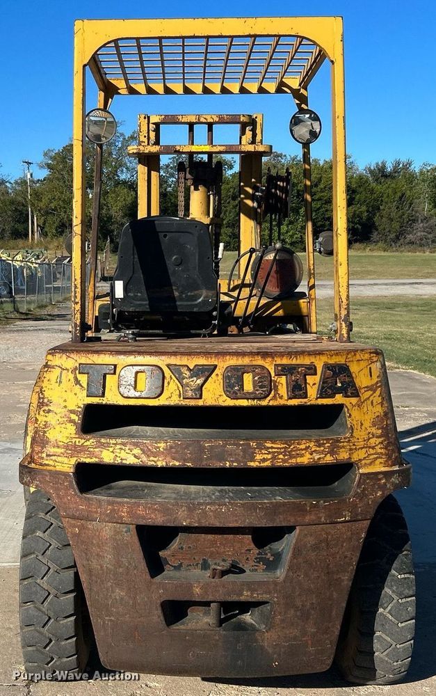 image for item DJ6354 Toyota 2FG35  forklift