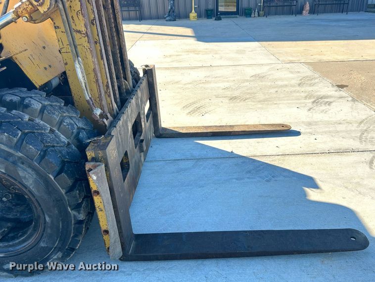 image for item DJ6354 Toyota 2FG35  forklift