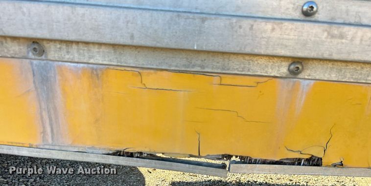 image for item DJ6381 1999 GMC C6500  box truck