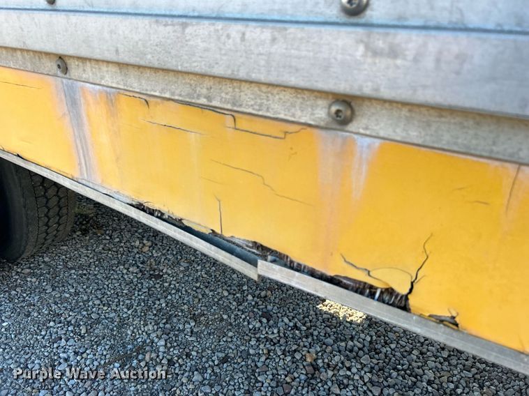 image for item DJ6381 1999 GMC C6500  box truck