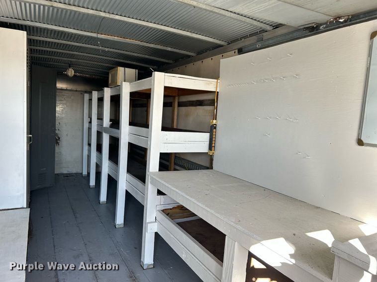 image for item DJ6381 1999 GMC C6500  box truck