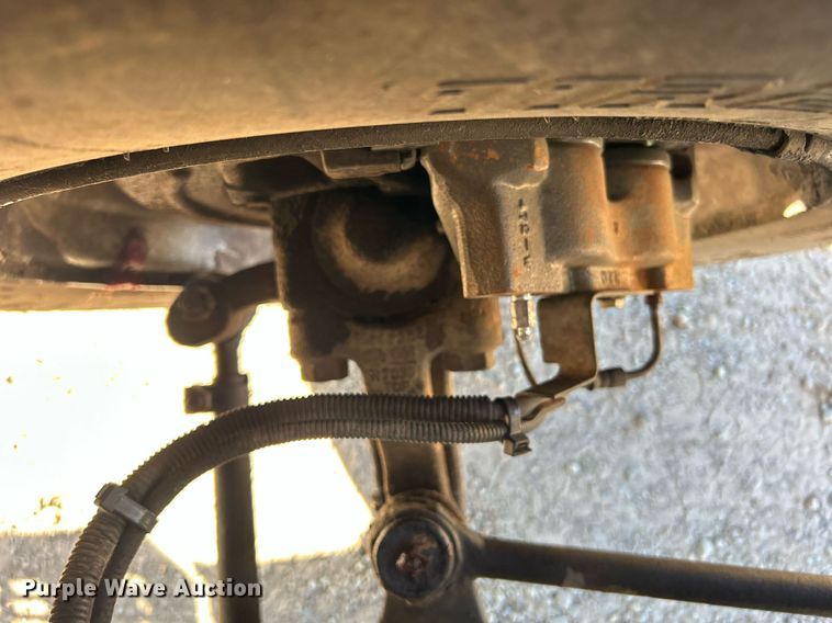 image for item DJ6381 1999 GMC C6500  box truck