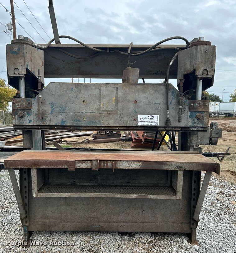 image for item DJ6395 Press brake