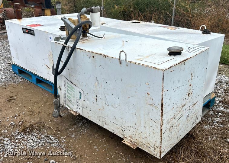 image for item DJ6400 (4) fuel tanks