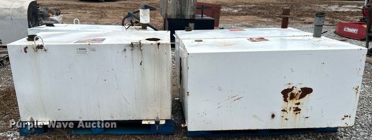 image for item DJ6400 (4) fuel tanks