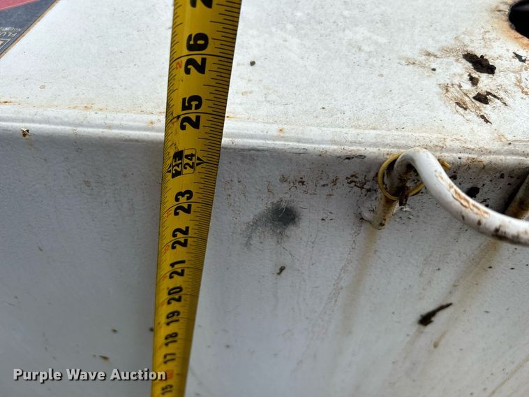 image for item DJ6400 (4) fuel tanks