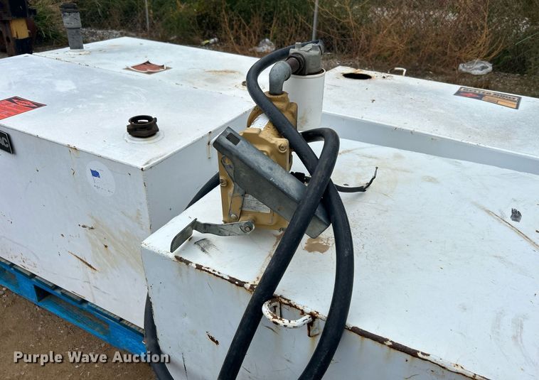 image for item DJ6400 (4) fuel tanks