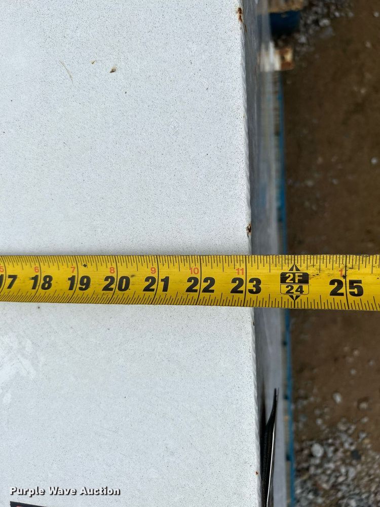 image for item DJ6400 (4) fuel tanks