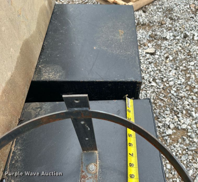 image for item DJ6402 (4) toolboxes