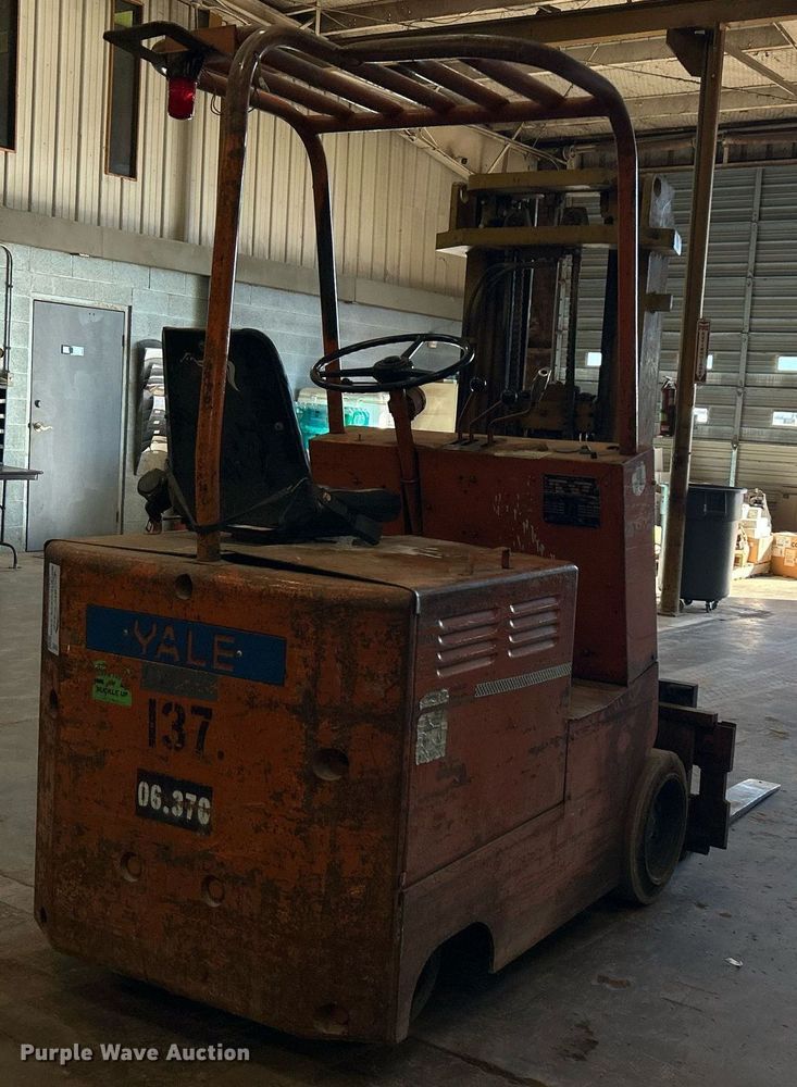 image for item DJ6420 2016 Yale K66C030G36  forklift