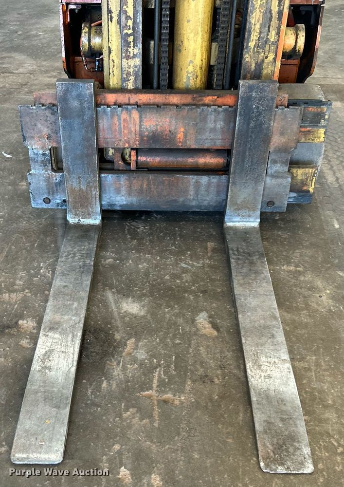 image for item DJ6420 2016 Yale K66C030G36  forklift