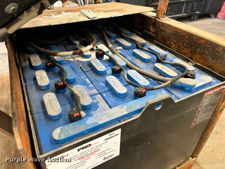 image for item DJ6420 2016 Yale K66C030G36  forklift