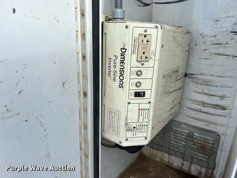 image for item DJ6427 2014 Dodge Ram 5500HD  flatbed truck