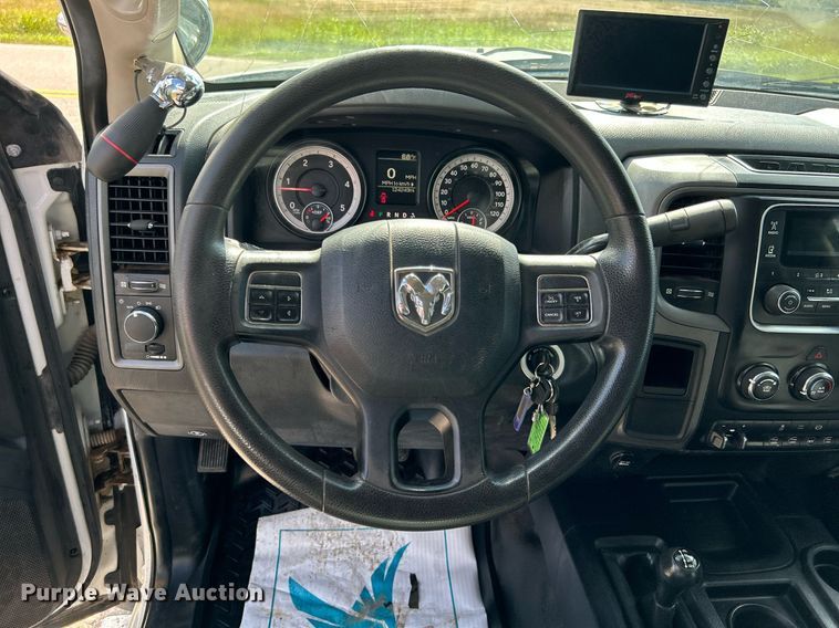 image for item DJ6427 2014 Dodge Ram 5500HD  flatbed truck