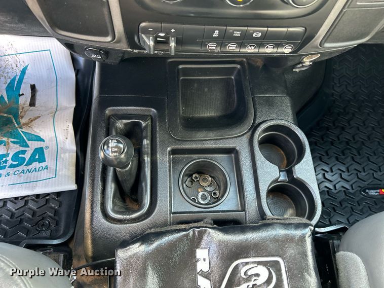 image for item DJ6427 2014 Dodge Ram 5500HD  flatbed truck