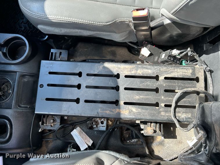 image for item DJ6427 2014 Dodge Ram 5500HD  flatbed truck