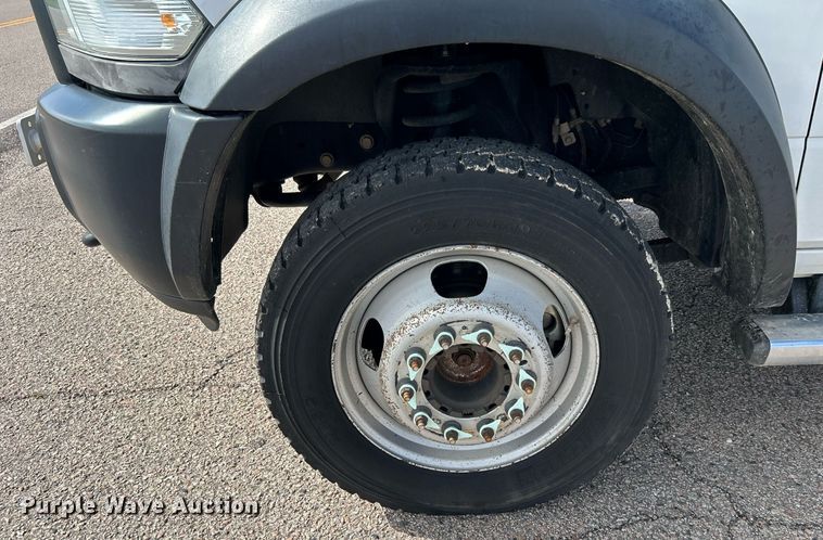 image for item DJ6427 2014 Dodge Ram 5500HD  flatbed truck