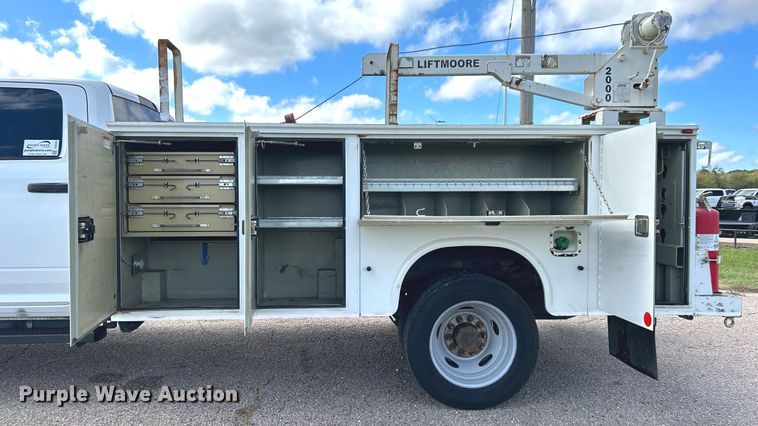 image for item DJ6428 2012 Dodge Ram 5500HD  utility / service truck