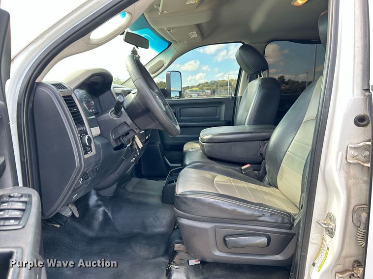 image for item DJ6428 2012 Dodge Ram 5500HD  utility / service truck