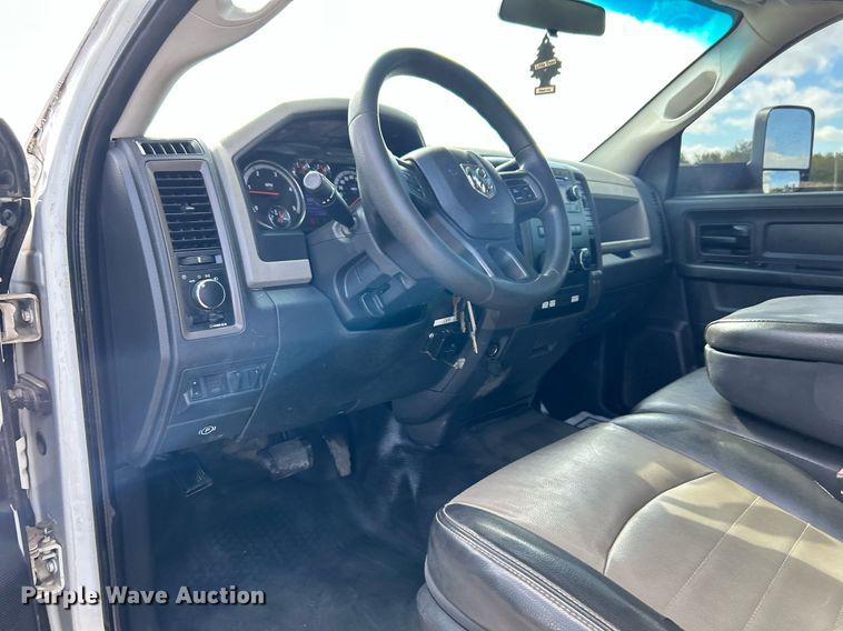 image for item DJ6428 2012 Dodge Ram 5500HD  utility / service truck