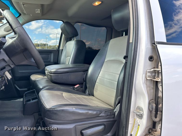 image for item DJ6428 2012 Dodge Ram 5500HD  utility / service truck