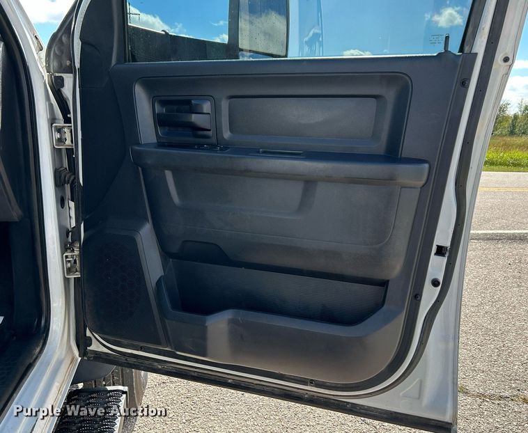 image for item DJ6428 2012 Dodge Ram 5500HD  utility / service truck