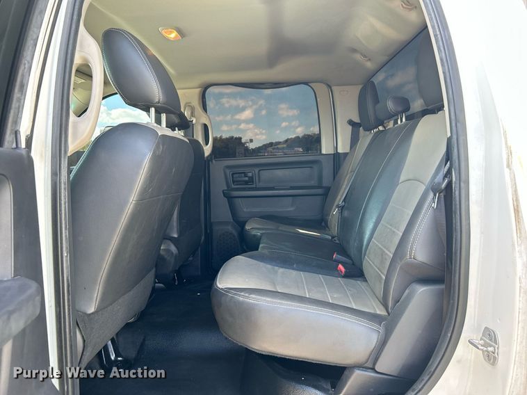 image for item DJ6428 2012 Dodge Ram 5500HD  utility / service truck