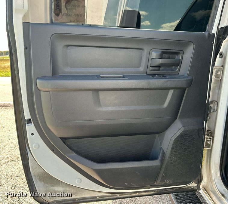 image for item DJ6428 2012 Dodge Ram 5500HD  utility / service truck