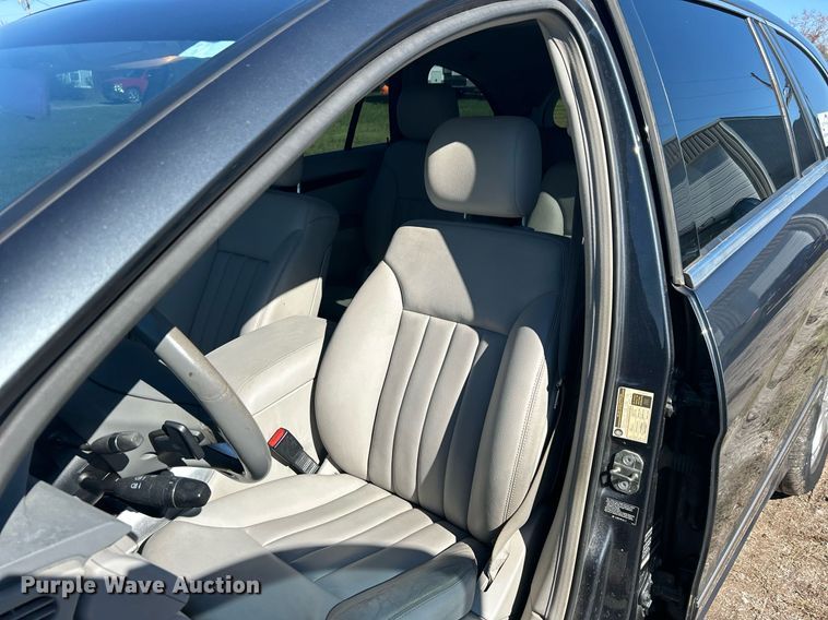 image for item DJ6433 2010 Mercedes Benz R350