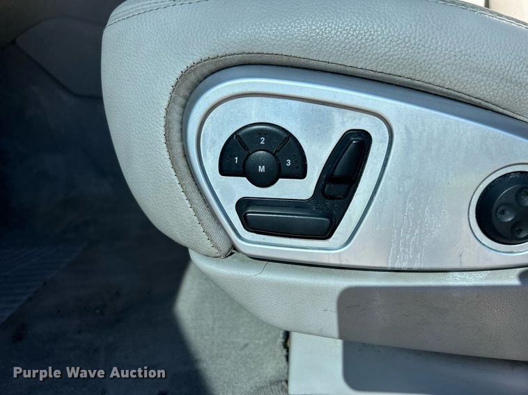 image for item DJ6433 2010 Mercedes Benz R350