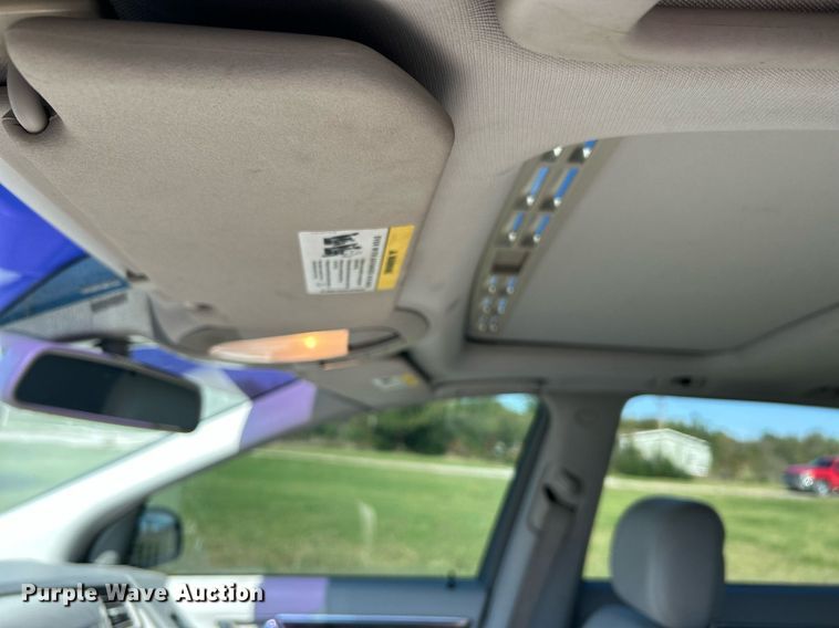 image for item DJ6433 2010 Mercedes Benz R350