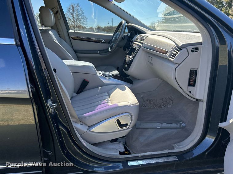 image for item DJ6433 2010 Mercedes Benz R350