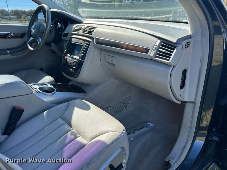 image for item DJ6433 2010 Mercedes Benz R350