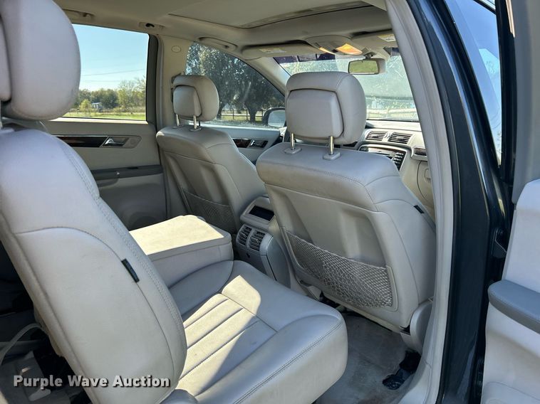 image for item DJ6433 2010 Mercedes Benz R350