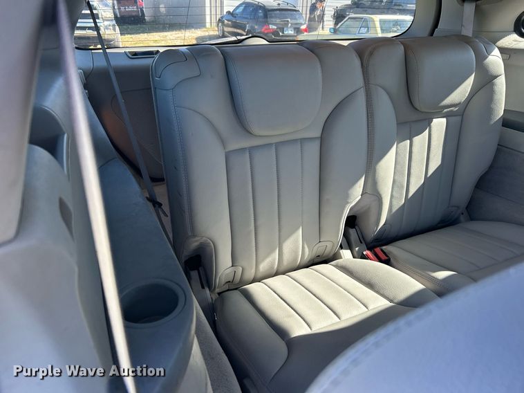 image for item DJ6433 2010 Mercedes Benz R350