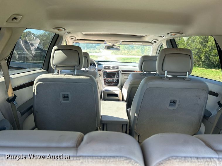 image for item DJ6433 2010 Mercedes Benz R350