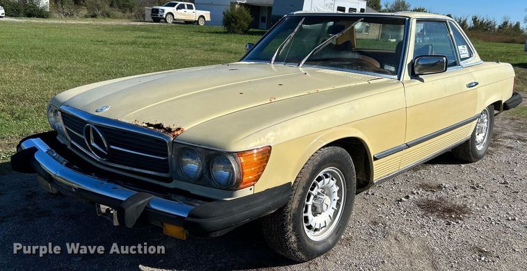 image for item DJ6434 1979 Mercedes Benz 107