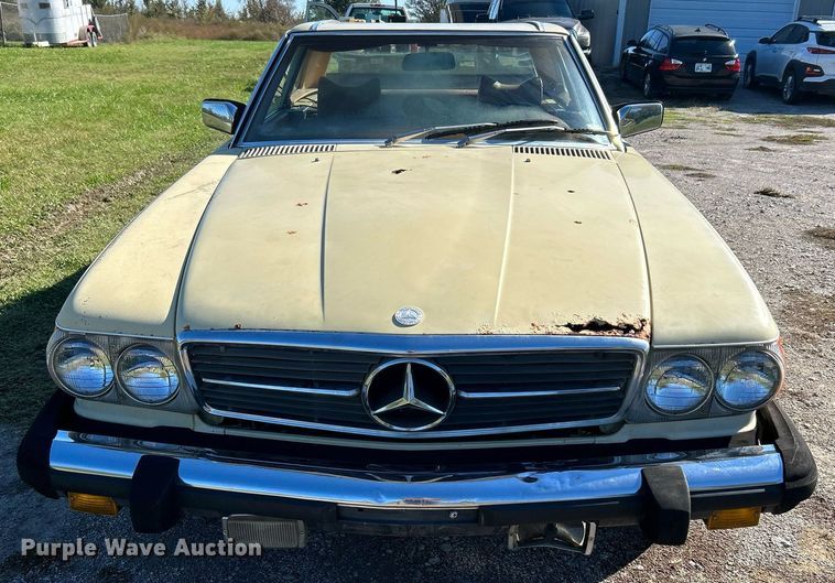 image for item DJ6434 1979 Mercedes Benz 107