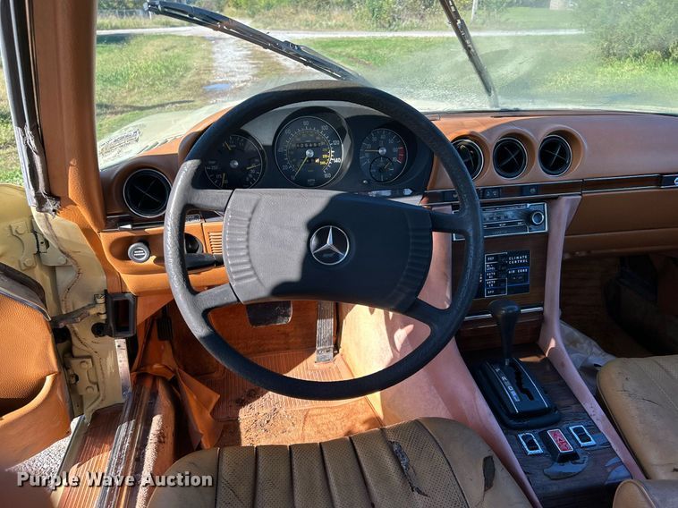 image for item DJ6434 1979 Mercedes Benz 107
