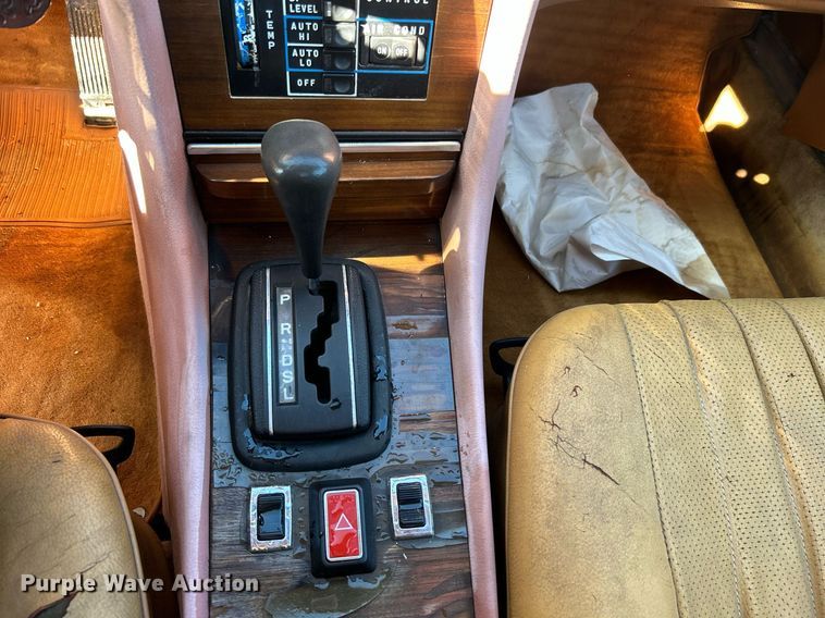 image for item DJ6434 1979 Mercedes Benz 107