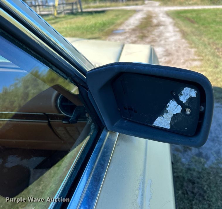 image for item DJ6434 1979 Mercedes Benz 107