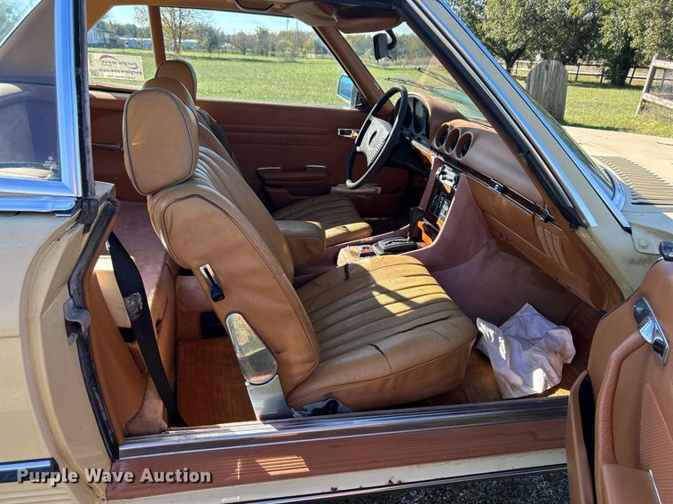 image for item DJ6434 1979 Mercedes Benz 107