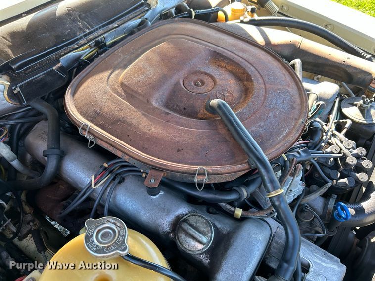 image for item DJ6434 1979 Mercedes Benz 107